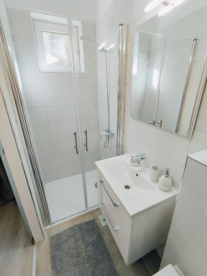 Apartment Lucka Rab Town Zewnętrze zdjęcie